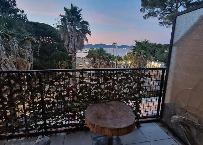 Beautiful Beachfront Fréjus